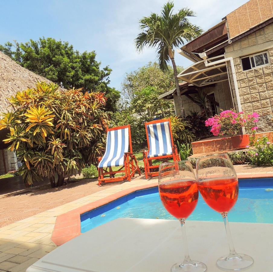 Отель Portoazul Casa De Playa Пуэрто-Коломбия Экстерьер фото