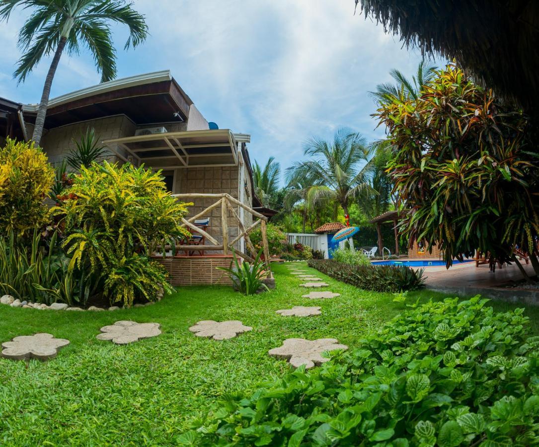 Отель Portoazul Casa De Playa Пуэрто-Коломбия Экстерьер фото