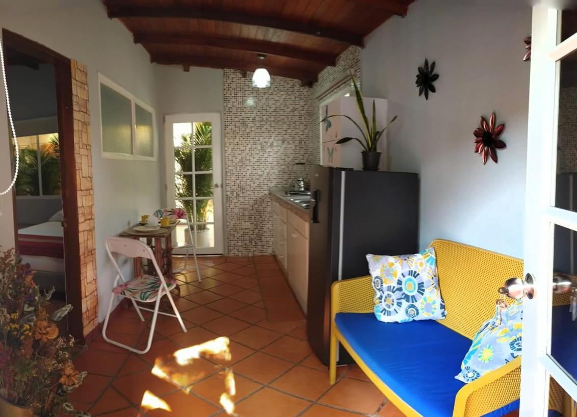 Отель Portoazul Casa De Playa Пуэрто-Коломбия Экстерьер фото